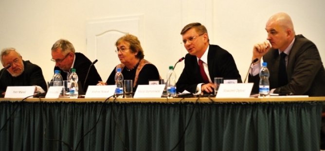 Diskusní panel Střední Evropa, Rusko a post-sovětský prostor v historické a současné perspektivě