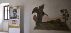 Výstava „Diktatura versus naděje“ ve františkánském klášteře v Zásmukách