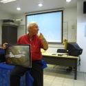 Ředitel mezinárodních seminářů pro pedagogy Efraim Kaye referuje o unikátní návštěve izraelských letců v Auchswitz-Birkenau.