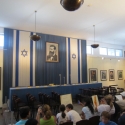 V této místnosti se 14. května 1948 Židovská národní rada (Vaad Leumi) sešla v telavivském muzeum umění a potvrdila vyhlášení nezávislost.i.