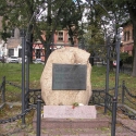 Památkík připomínající osudy židovské komunity v Krakově za války - Kazimierz