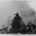 Admiral Graf Spee v plamenech