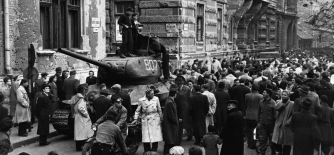Pasivita Západu v roce 1956 byla pro nás velkým zklamáním, vzpomíná na maďarskou “kontrarevoluci” Josef Mašín