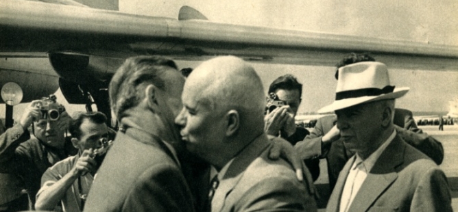 "Cesta přátelství" - fotografie z oslavného cestopisu po SSSR (1960)  