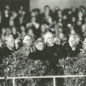Významnou roli při znovusjednocení Německa sehrál tehdejší spolkový kancléř Helmuth Kohl (na snímku uprostřed).
