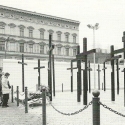 Památník „Chtěli jen svobodu“ na náměstí Checkpoint Charlie. Rozdělení Německa si vyžádalo tisíce obětí.